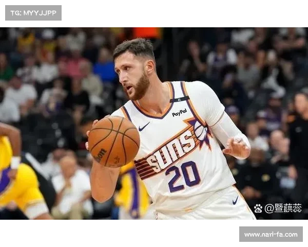 德文布克在2015年NBA选秀被菲尼克斯太阳队选中开启辉煌职业生涯 德文布克在2015年NBA选秀被菲尼克斯太阳队选中开启辉煌职业生涯